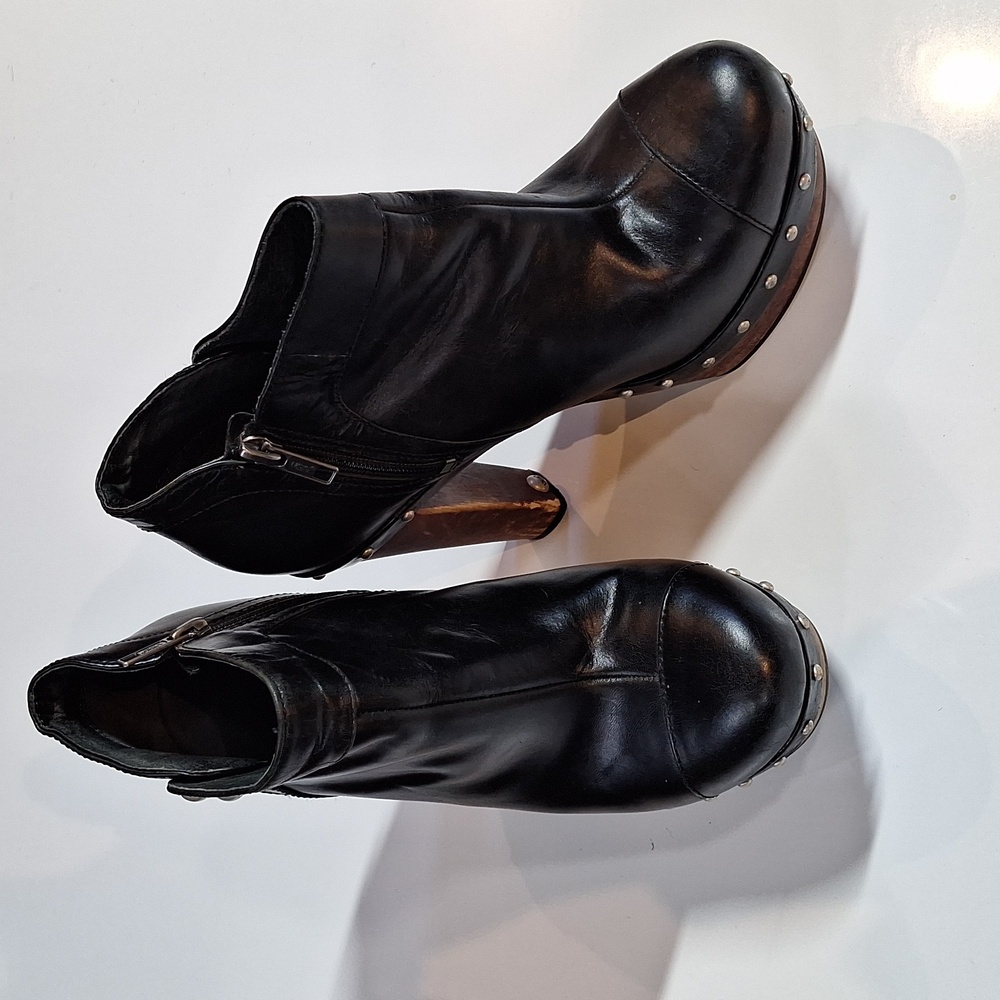 UGG Heeled Ankle Boots